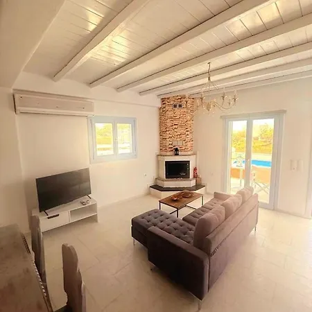 Luxury - Dias Vakantiehuis Alikí